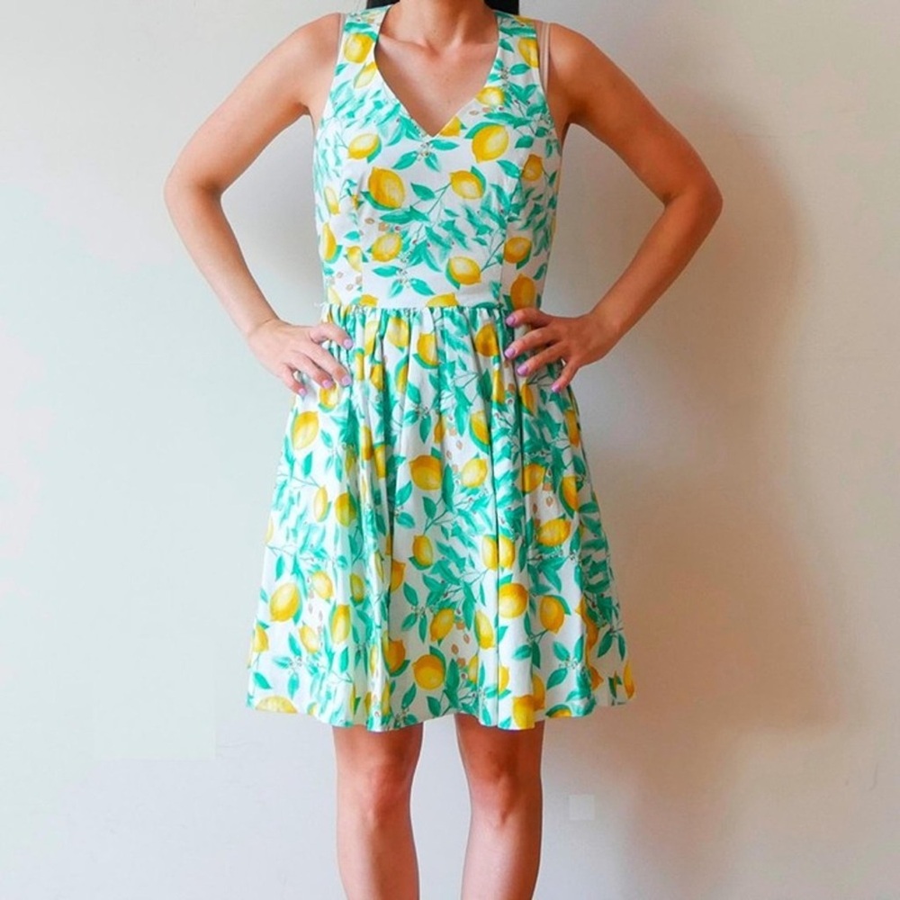 Elle Backless Lemon Print Dress - White and Yellow